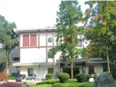 Moonstar Hotel Ya'an Buitenkant foto